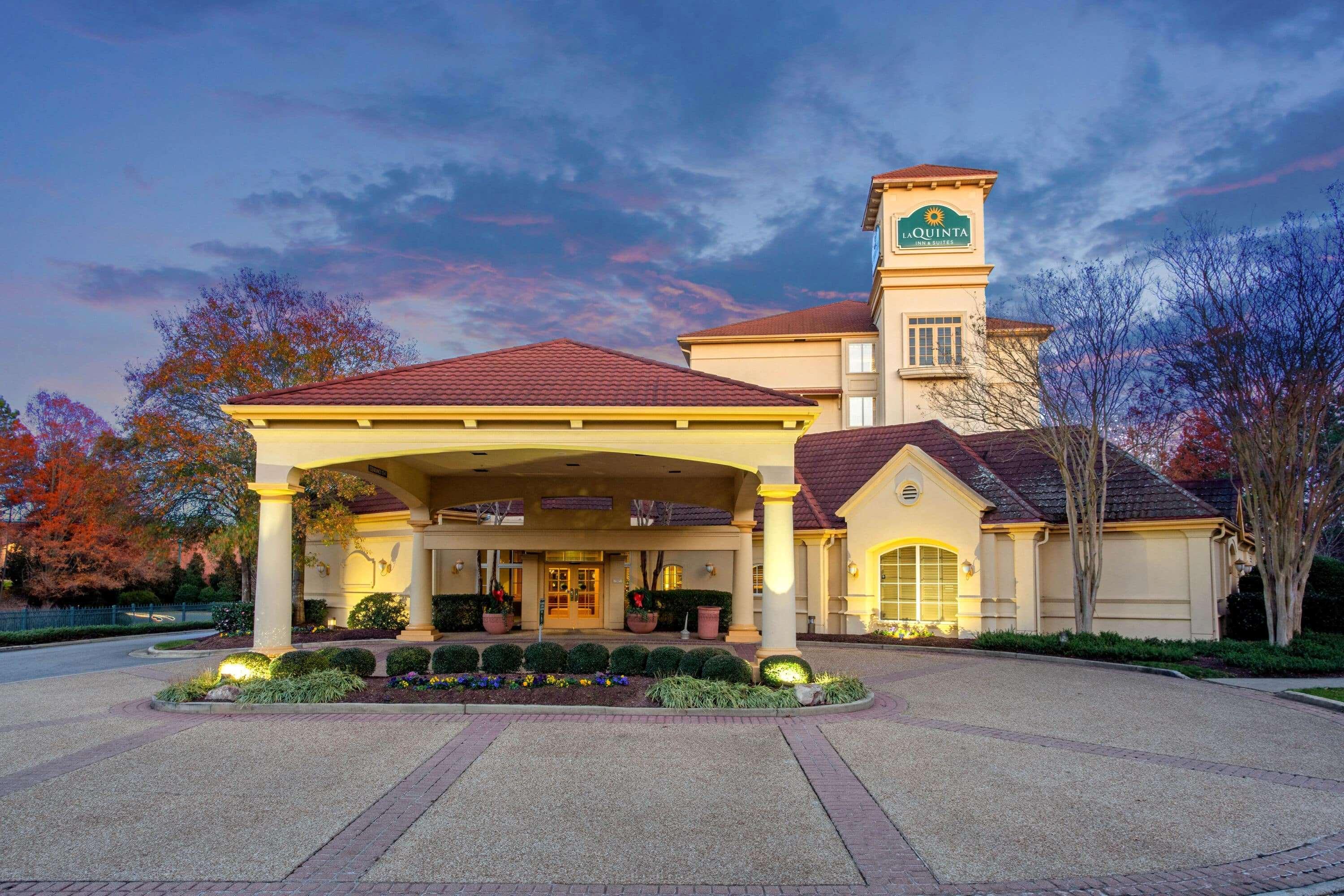 Отель La Quinta By Wyndham Raleigh Кэри Экстерьер фото